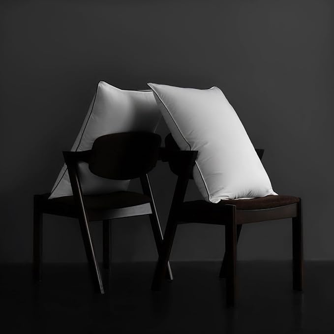 MAXICOZY Luxury Hungarian Goose Down Pillows Standard Size 1 Pack, Medium Firm Bed Pillows for Sleeping, Hotel Pillows, 750 Fill Power, 460 TC Cotton Blend Shell, 20"x26"