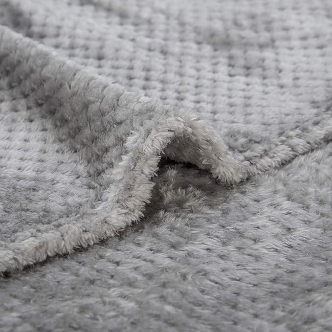Fuzzy Throw Blanket, Plush Fleece Blankets for Adults, Toddler, Boys and Girls, Warm Soft Blankets and Throws for Bed, Couch, Sofa, Travel and Outdoor, Camping (40Wx60L, M-Flint Gray)