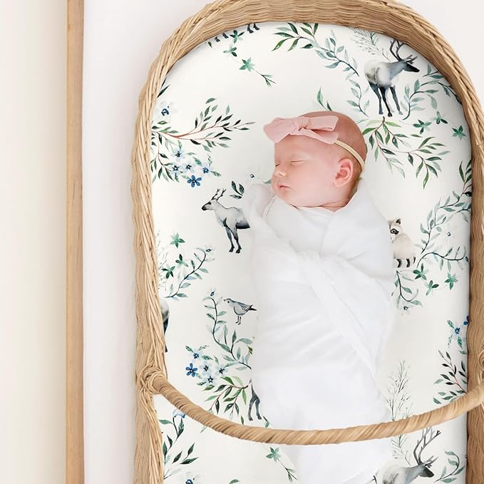 Stretchy Bassinet Mattress Sheets, Ultra Soft Bassinet Sheet 2 Pack, Universal Fitted for Oval Hourglass Rectangular Bassinet Mattress Pad Safe and Snug, Stylish Print Baby Sheets