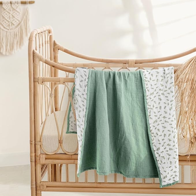 Lulu moon Muslin Quilt Blanket, Crib Blanket for Baby and Toddler,47x47 Inches(Lotusleaf Tree)