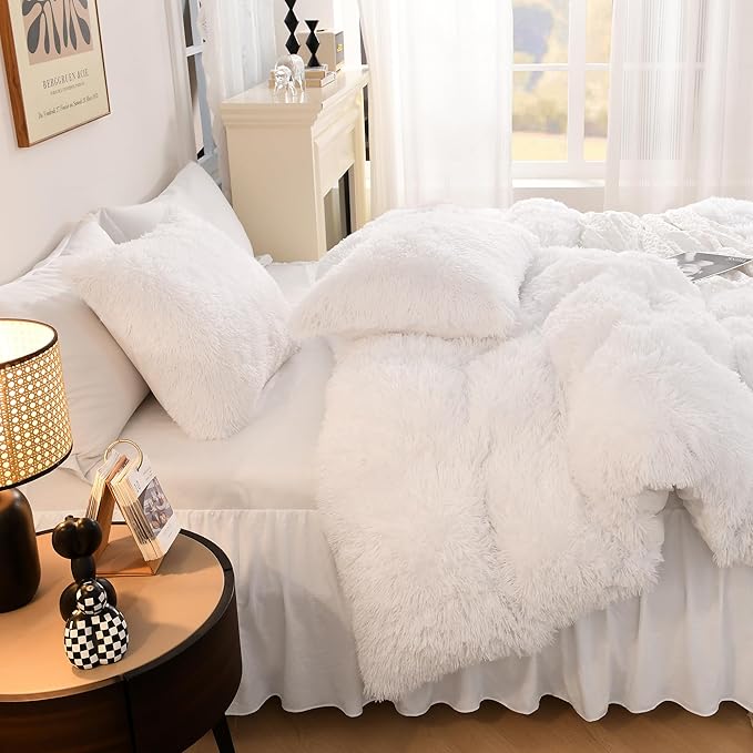 Litanika White Fluffy Comforter Queen, Luxury Plush Shaggy Fuzzy Bedding Set for Queen Bed, Ultra Soft Warm Velvet Comforter 3 Pieces(1 Faux Fur Comforter 90×90 Inch, 2 Pillowcases)