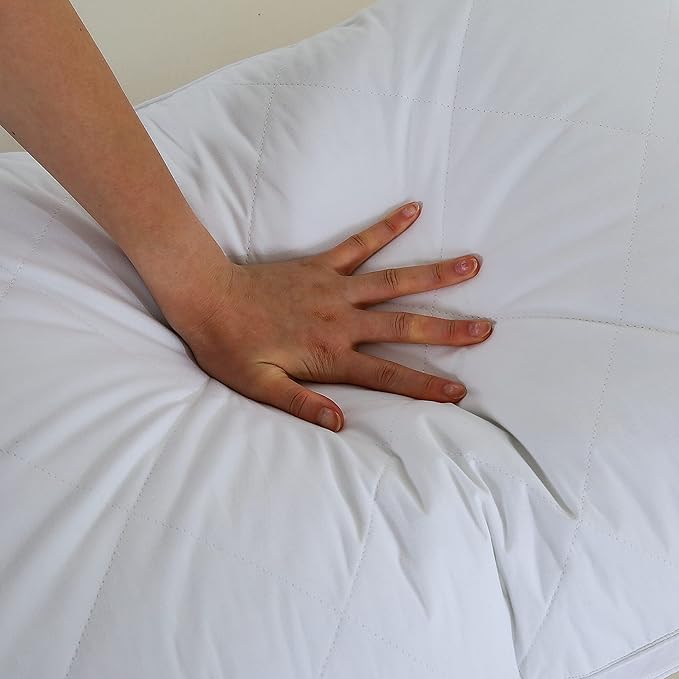 Three Geese Pack of 1 White Goose Feather Bed Pillows Queen/Standard Size- Soft 600 Thread Count 100% Cotton, Medium Firm,Soft Support Surround Fill Polyester,White Solid