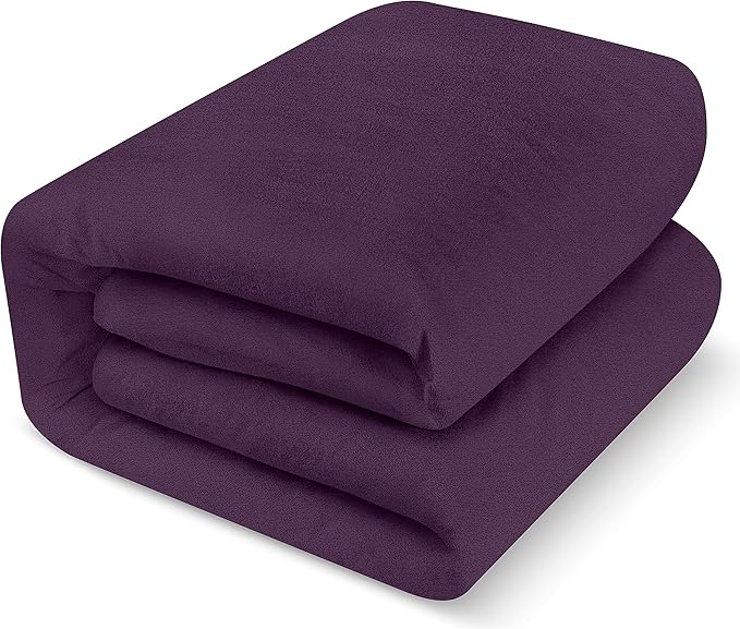 Utopia Bedding Waterproof Mattress Protector Twin Size, Premium Terry Mattress Cover 200 GSM, Breathable, Fitted Style with Stretchable Pockets (Purple)